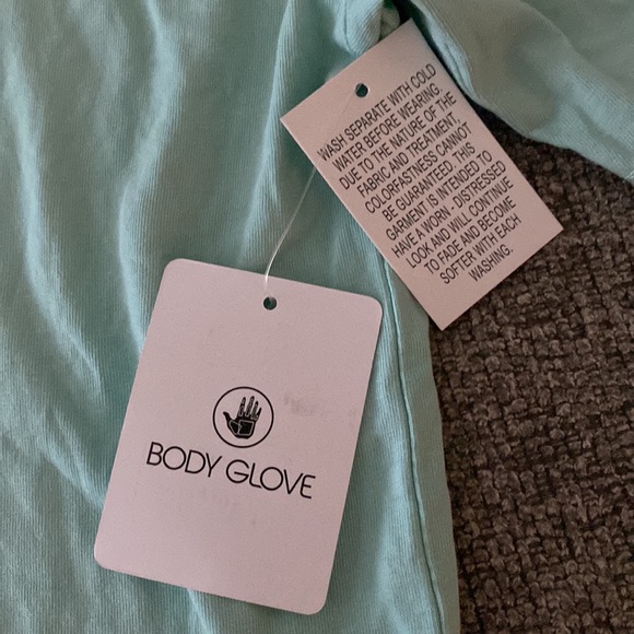 Body Glove T-Shirt - Picture 2 of 4